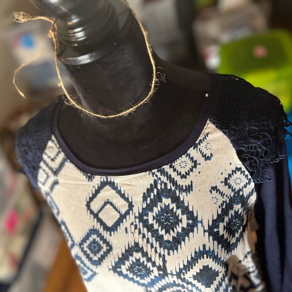 Women’s Petite Large French Blue Long Sleeve Blouse NWT - Picture 7 of 8